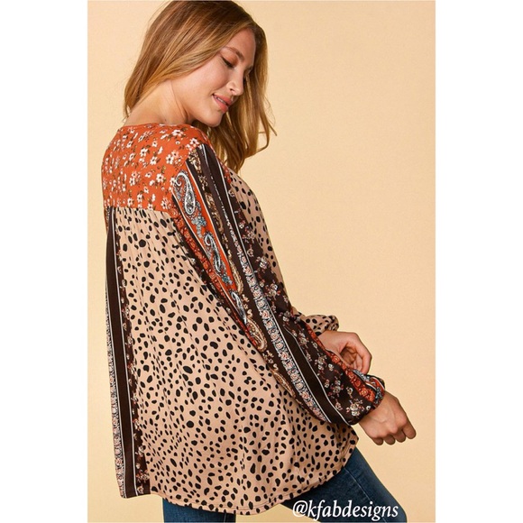 ❤️LAST 1! V Neck Soft Knit Boho Leopard/Floral Color Block Top w/Bubble Sleeves - Picture 9 of 10